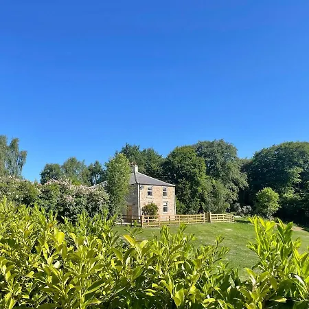 Crimple House Farm, בית נופש *